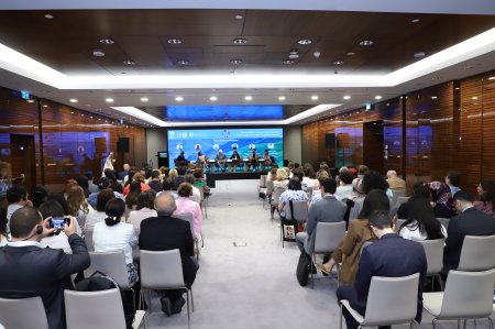 “29 İqlim Söhbəti: COP29-a gedən yol” silsiləsi çərçivəsində iqlim dəyişikliyi və onun əhali dinamikasına təsiri müzakirə olunub