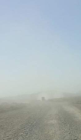 İcra başçısı Qızıldaşda daş-çınqıl qoymadı – FOTO
