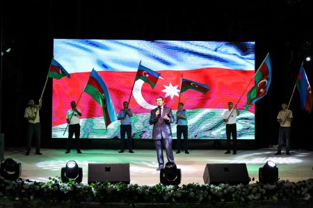 Xətaidə Ulu Öndərlə bağlı konsert keçirildi - Video Xətaidə Ulu Öndərlə bağlı konsert keçirildi - Video