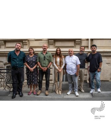 Arzu Əliyeva çəkiliş meydançasında - FOTO
