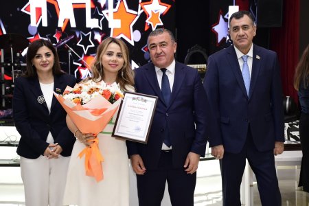 Xətaidə Müəllimlər Günü münasibəti ilə tədbir keçirildi - FOTO