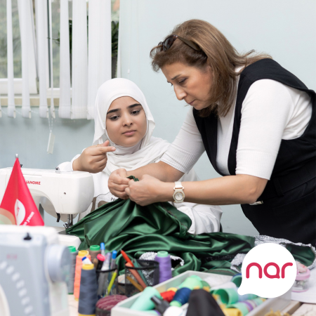 “Nar” nitq və eşitmə məhdudiyyətli şəxslər üçün peşə təlimlərinə dəstəyini davam etdirir - FOTO