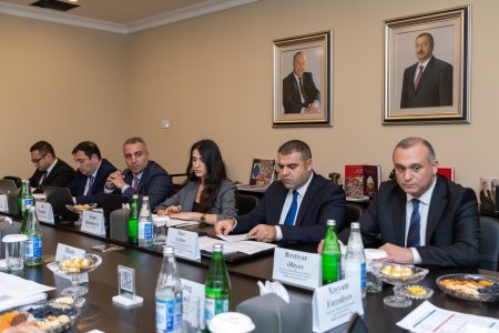 “AzerGold” QSC-də hasilatın pay bölgüsü haqqında Saziş üzrə yeni Rəhbər komitənin ilk iclası keçirilib - FOTO
