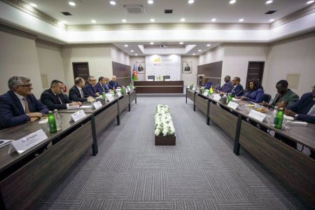 "AzerGold” QSC-də Qvineya-Bisau Respublikasının nümayəndə heyəti ilə görüş keçirilib "AzerGold” QSC-də Qvineya-Bisau Respublikasının nümayəndə heyəti ilə görüş keçirilib