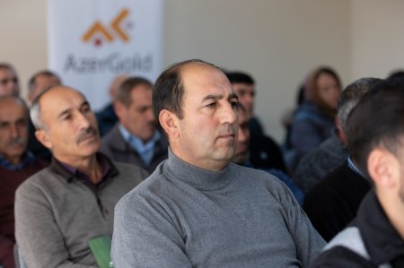“AzerGold” QSC-nin KSM Komitəsinin sədri Naxçıvanda sakinlərlə görüşüb