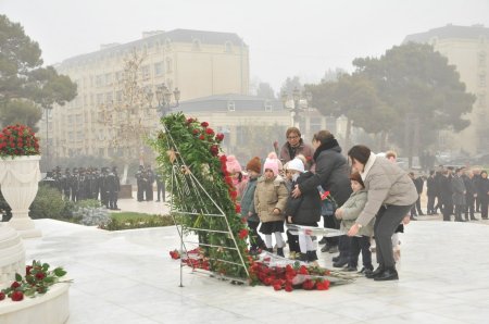 Abşeronda Heydər Əliyevin anım günü dərin ehtiramla qeyd olunub - FOTO