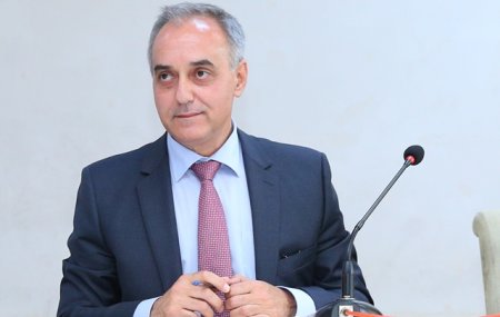 Elmin Zamanov icra başçısını necə aldadır?