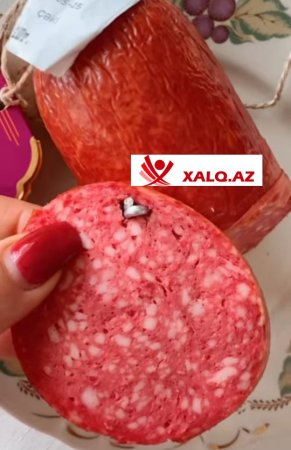 "Halal Zəhmət"in 21 manatlıq kolbasasından görün nə çıxdı?-Video-Fotofakt