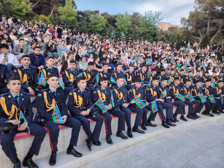 Xətai rayonunda ümumilli lider Heydər Əliyevin 102 illiyi qeyd olundu // FOTO+VİDEO Xətai rayonunda ümumilli lider Heydər Əliyevin 102 illiyi qeyd olundu // FOTO+VİDEO