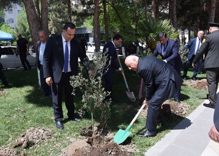 Sumqayıtda Ümummilli Lideri Heydər Əliyevin xatirəsi anılıb