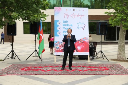 Xətai rayonunda “Azərbaycanım” Beynəlxalq VIII Uşaq və Gənc Rəsm Festivalı çərçivəsində mükafatlandırılma mərasimi keçirildi - FOTO