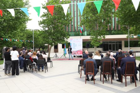 Xətai rayonunda “Azərbaycanım” Beynəlxalq VIII Uşaq və Gənc Rəsm Festivalı çərçivəsində mükafatlandırılma mərasimi keçirildi - FOTO