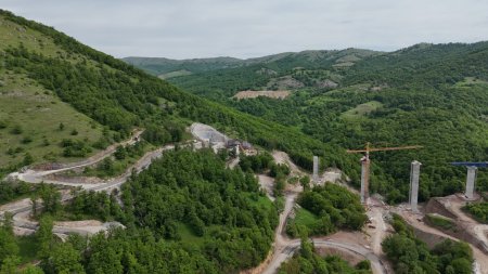 Prezidentlər Kəlbəcər-Laçın avtomobil yolunda