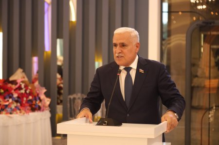 Xətai rayonunda Müəllimlər Günü münasibətilə təntənəli tədbir keçirilib - FOTO // VİDEO