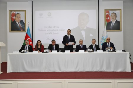“Konstitusiya və Suverenlik İli” çərçivəsində Xətai rayonunda Ümummilli Lider Heydər Əliyevə həsr olunmuş tədbir keçirilib “Konstitusiya və Suverenlik İli” çərçivəsində Xətai rayonunda Ümummilli Lider Heydər Əliyevə həsr olunmuş tədbir keçirilib