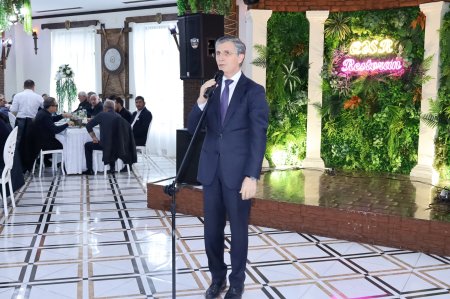 Xətai rayonunda 31 Dekabr – Dünya Azərbaycanlılarının Həmrəylik Günü və Yeni il münasibətilə tədbir keçirilib