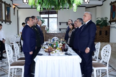 Xətai rayonunda 31 Dekabr – Dünya Azərbaycanlılarının Həmrəylik Günü və Yeni il münasibətilə tədbir keçirilib