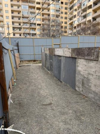 Vətəndaşlara “qan udduran” “City Life” kimindir? - FOTO Vətəndaşlara “qan udduran” “City Life” kimindir? - FOTO