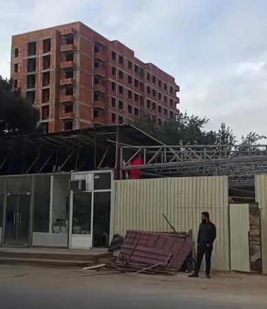 Adil Əliyev ona verilən töhmətdən dərs çıxarmadı: Suraxanıda növbəti NARAZILIQ