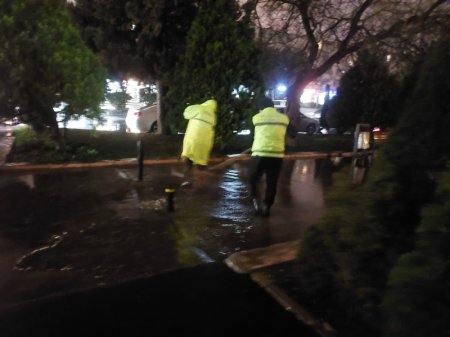 Nərimanov Rayon Mənzil-Kommunal Təsərrüfatı Birliyinin kollektivi 24 saatlıq iş rejimində çalışır VİDEO-FOTO