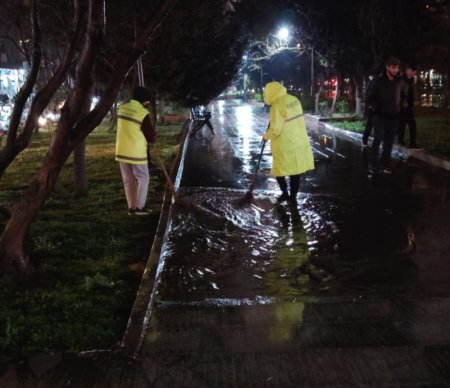 Nərimanov Rayon Mənzil-Kommunal Təsərrüfatı Birliyinin kollektivi 24 saatlıq iş rejimində çalışır VİDEO-FOTO