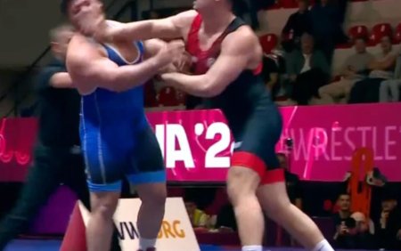 Məğlub oldu deyə rəqibinə şillə vurdu 