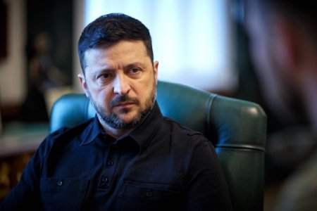 Zelenski Putinin mayın 9-da atəşkəs təklifinə cavab verib