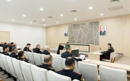 Nazir Vilayət Eyvazov vətəndaşların müracitlərini həll etdi