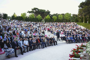 Xətai rayonunda “15 iyun-Azərbaycan tarixində dönüş nöqtəsi” adlı möhtəşəm konsert proqramı təşkil edilib+VİDEO