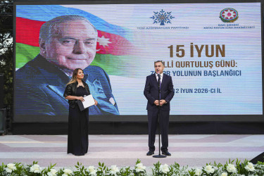 Xətai rayonunda “15 iyun-Azərbaycan tarixində dönüş nöqtəsi” adlı möhtəşəm konsert proqramı təşkil edilib+VİDEO