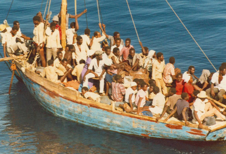 ABŞ Haitidən gələn və 240 miqrantı daşıyan qayığı saxlayıb