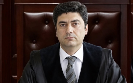 Məhkəmə sədrinə ağır itki