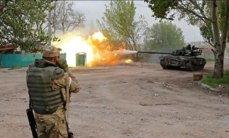 Ukrayna daha bir kəndi itirdi