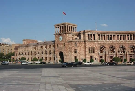 “Alternativi olmayan Ermənistana sülh daha çox lazımdır”