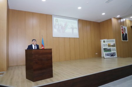 Dövlət Xidməti Gədəbəydə gənclər üçün tədbir keçirdi Dövlət Xidməti Gədəbəydə gənclər üçün tədbir keçirdi