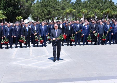Sumqayıtda Milli Qurtuluş Günü qeyd olundu – FOTOLAR