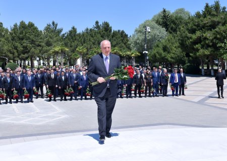 Sumqayıtda Milli Qurtuluş Günü qeyd olundu – FOTOLAR