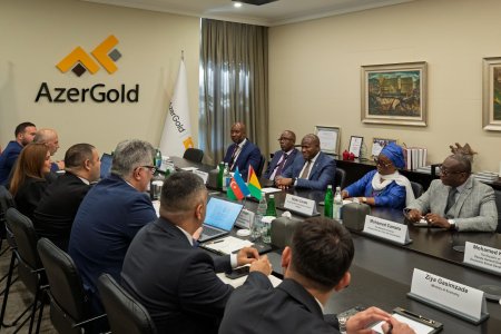 “AzerGold” QSC-də Qvineya Respublikasının planlaşdırma, beynəlxalq əməkdaşlıq və inkişaf naziri ilə görüş keçirilib