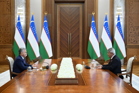 Özbəkistan Prezidenti Azərbaycanın səfirini qəbul edib