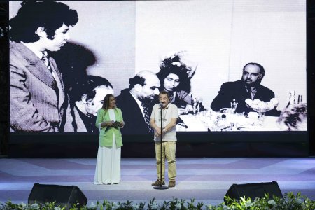 Xətai rayonunda Xalq şairi Sabir Rüstəmxanlının 80 illik yubileyinə həsr olunmuş təntənəli tədbir keçirilib+VİDEO
